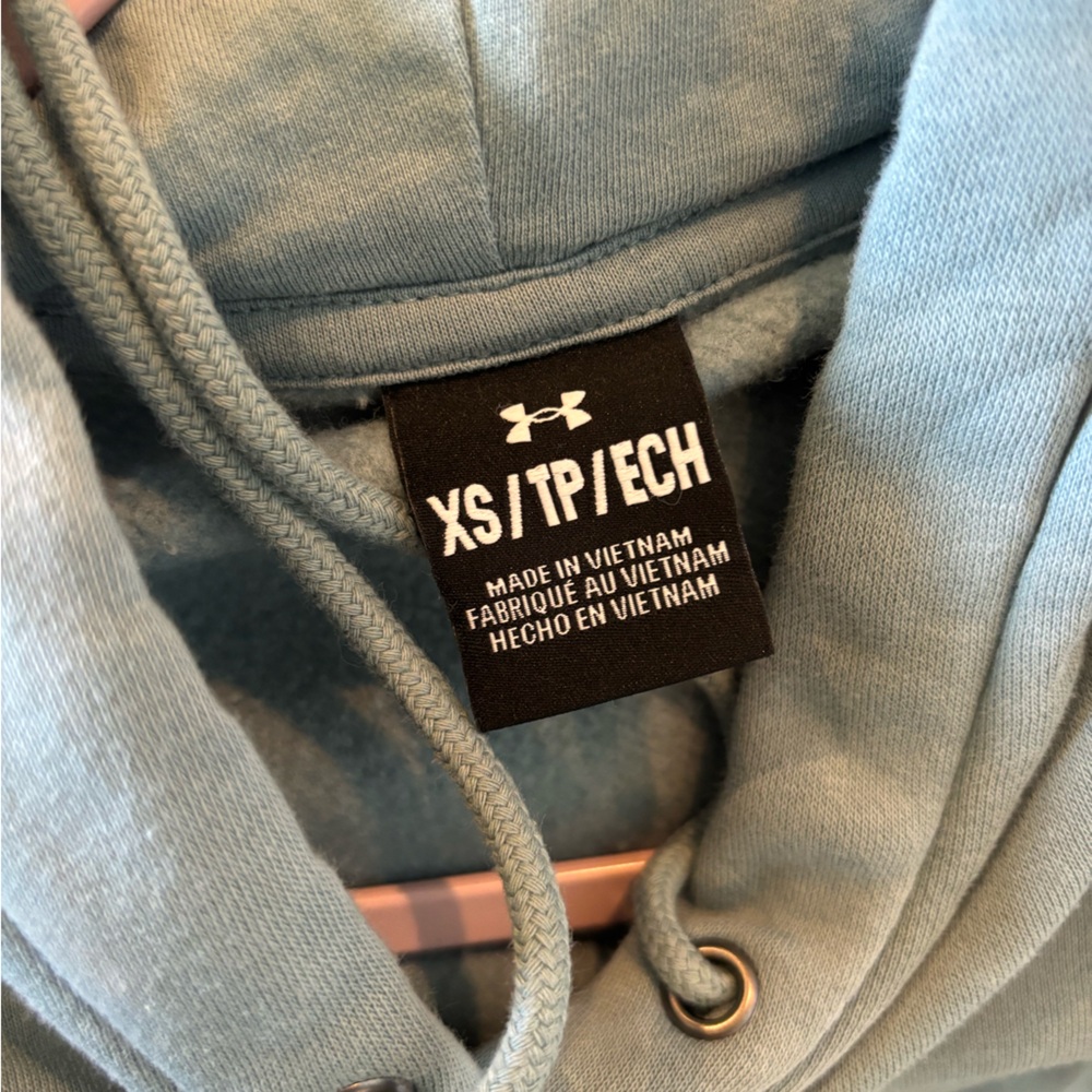 Under Armour Women’s Hoodie - Picture 3 of 3